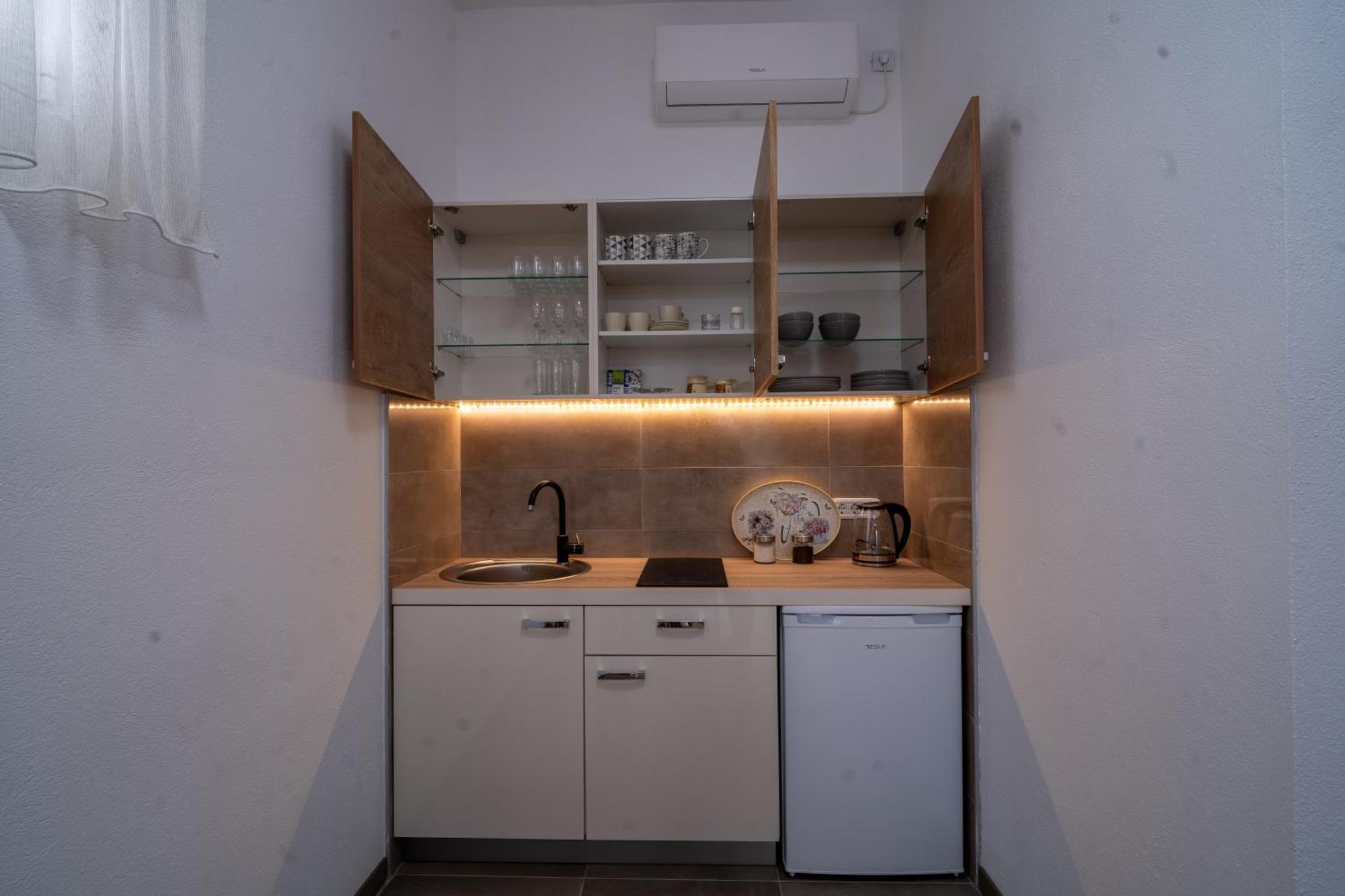 Dane Apartment Airport Podgorica Mitrovici  Екстер'єр фото